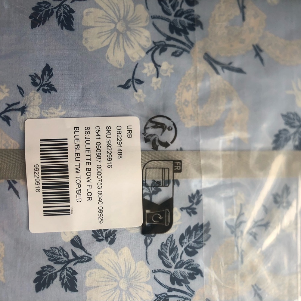 Urban Outfitters twin sheet set NWT